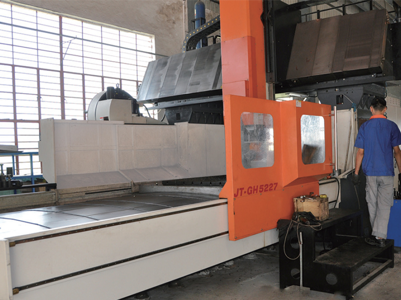 CNC-gantry-machining-center